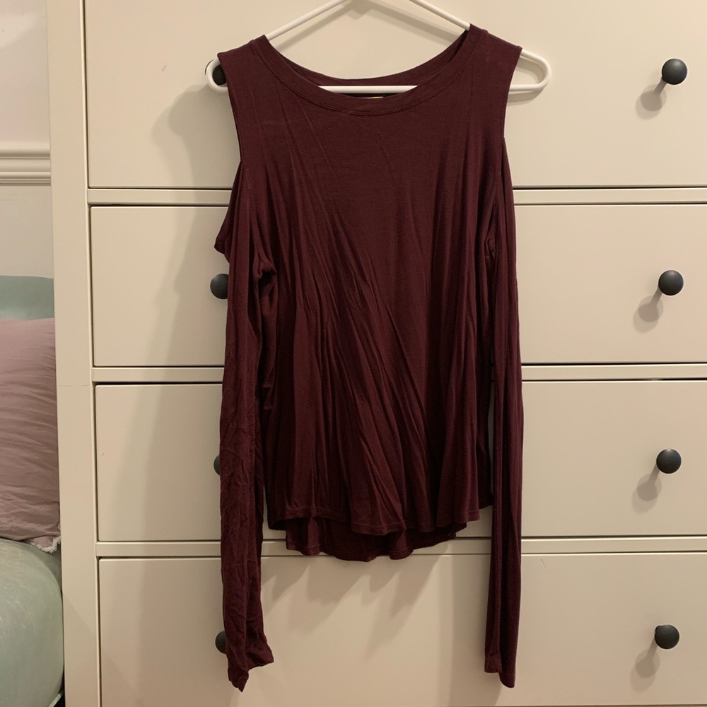 Prince and fox shoulder cut out long sleeve